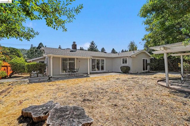 649 Moraga Way, Orinda, CA 94563