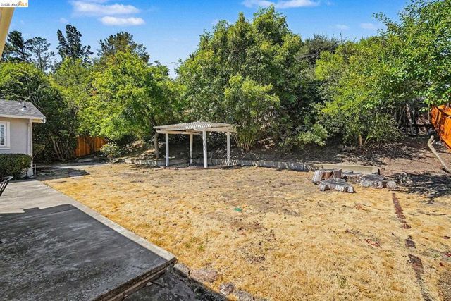 649 Moraga Way, Orinda, CA 94563