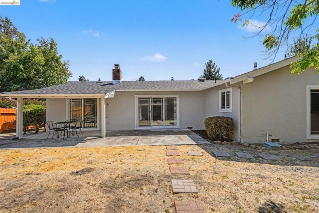 649 Moraga Way, Orinda, CA 94563