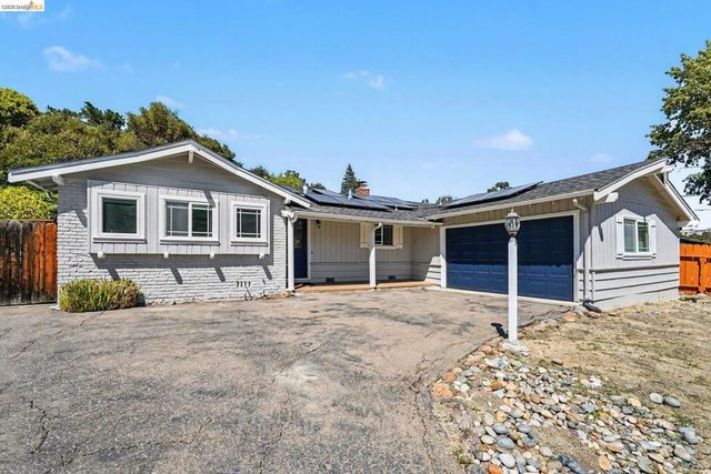 649 Moraga Way, Orinda, CA 94563