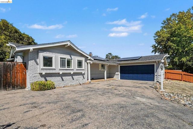 649 Moraga Way, Orinda, CA 94563