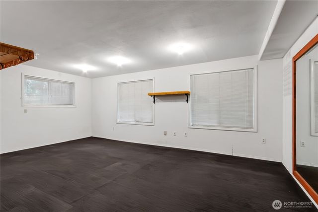 15111 NE 365th Street, La Center, WA 98629