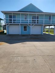 106 Driftwood Road, Freeport, TX 77541