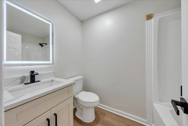 1072 Maywood DR, Vinton, VA 24179