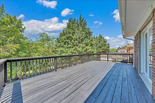 1072 Maywood DR, Vinton, VA 24179