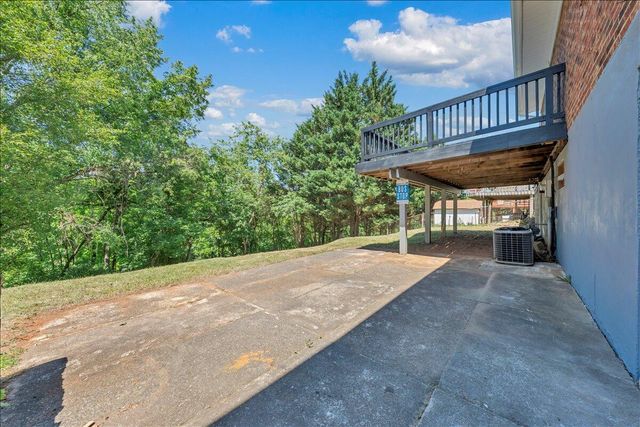 1072 Maywood DR, Vinton, VA 24179