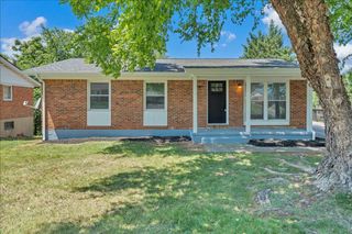 1072 Maywood DR, Vinton, VA 24179