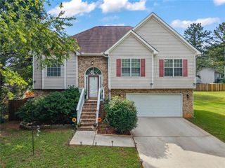 242 Birch Circle, Riverdale, GA 30274