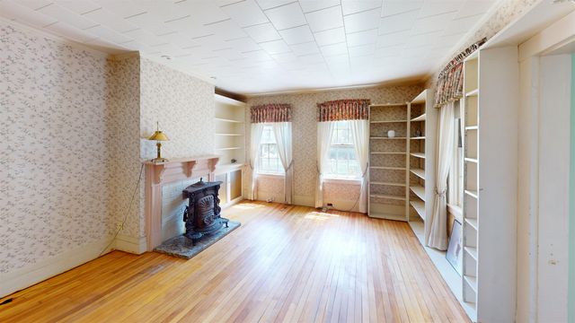 46 Concord Street, Nashua, NH 03064