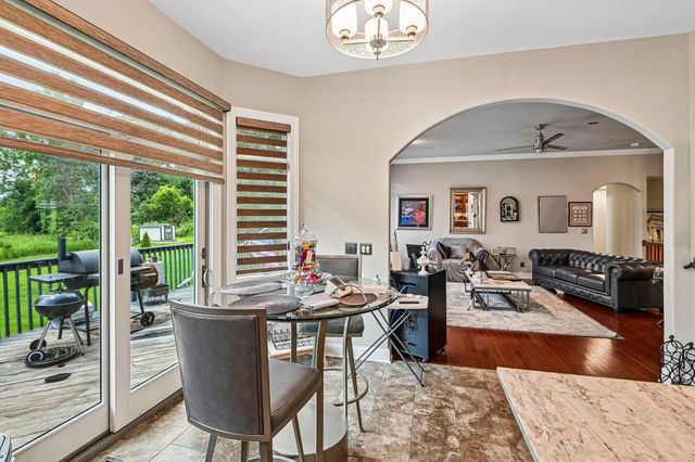 4003 W 92nd Place, Merrillville, IN 46410