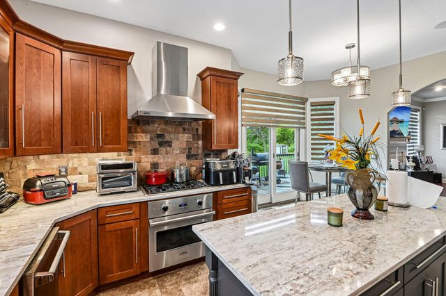 4003 W 92nd Place, Merrillville, IN 46410