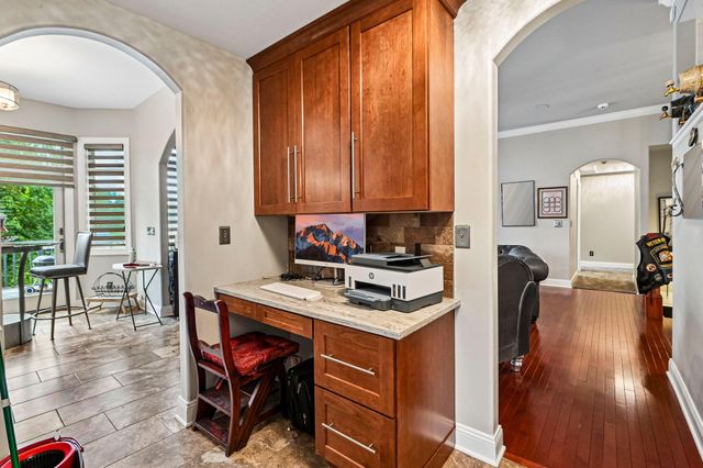 4003 W 92nd Place, Merrillville, IN 46410