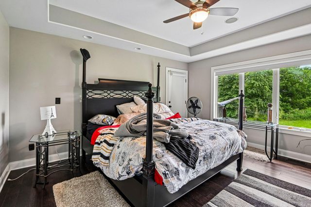 4003 W 92nd Place, Merrillville, IN 46410