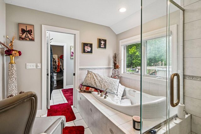 4003 W 92nd Place, Merrillville, IN 46410