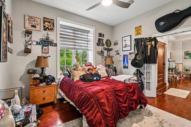 4003 W 92nd Place, Merrillville, IN 46410