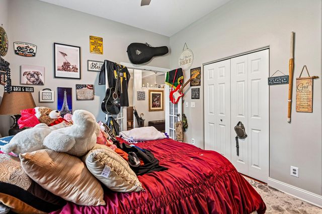 4003 W 92nd Place, Merrillville, IN 46410