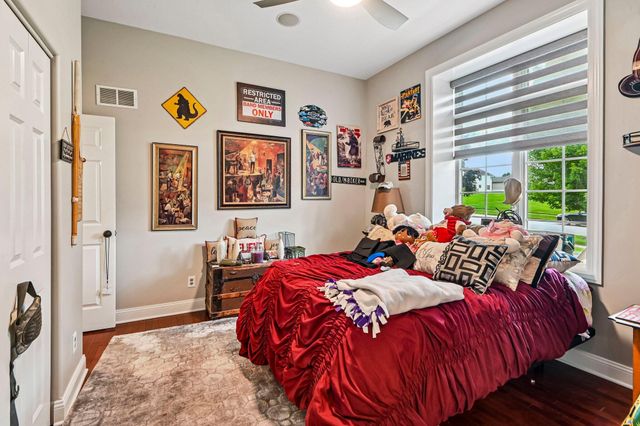 4003 W 92nd Place, Merrillville, IN 46410