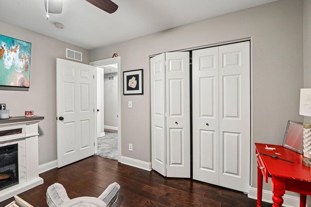 4003 W 92nd Place, Merrillville, IN 46410