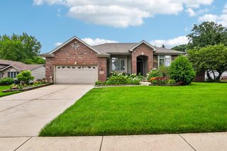 4003 W 92nd Place, Merrillville, IN 46410
