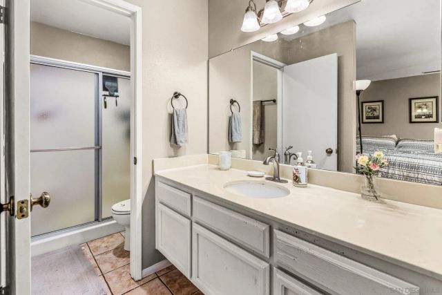 906 Sendero Ave, Escondido, CA 92026