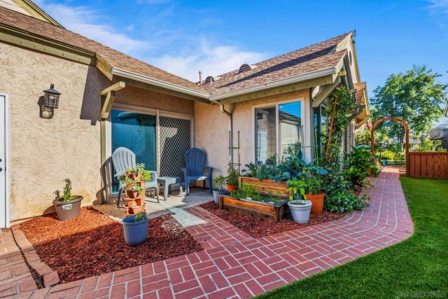 906 Sendero Ave, Escondido, CA 92026