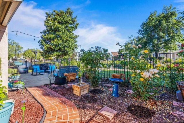 906 Sendero Ave, Escondido, CA 92026