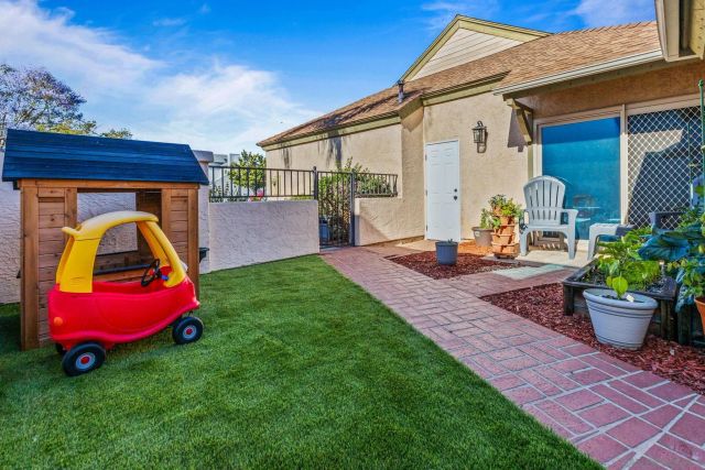 906 Sendero Ave, Escondido, CA 92026