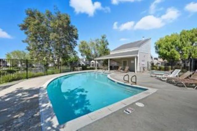 906 Sendero Ave, Escondido, CA 92026