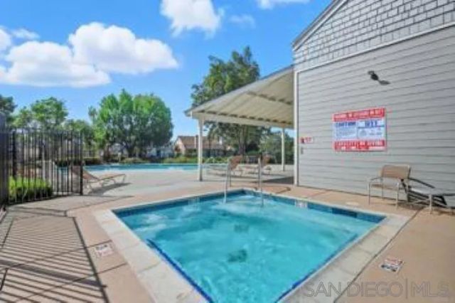 906 Sendero Ave, Escondido, CA 92026