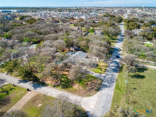 1903 Town Creek Road, Cibolo, TX 78108