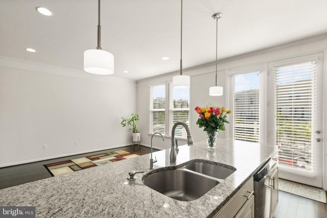 23491 EPPERSON SQ, Brambleton, VA 20148