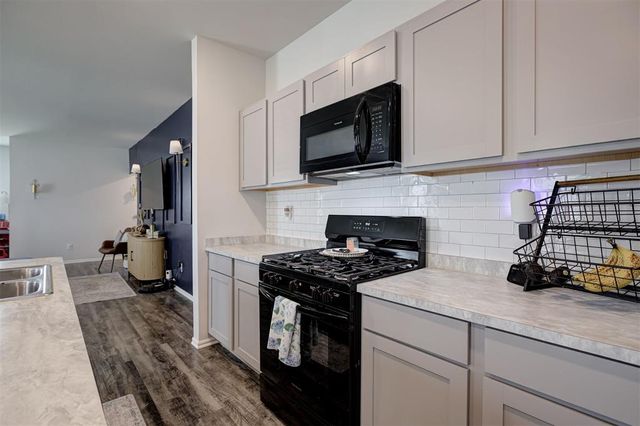 3501 Pete Street, Mustang, OK 73064