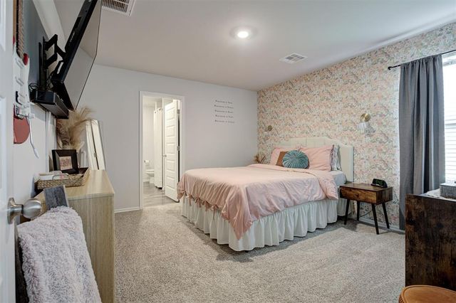 3501 Pete Street, Mustang, OK 73064