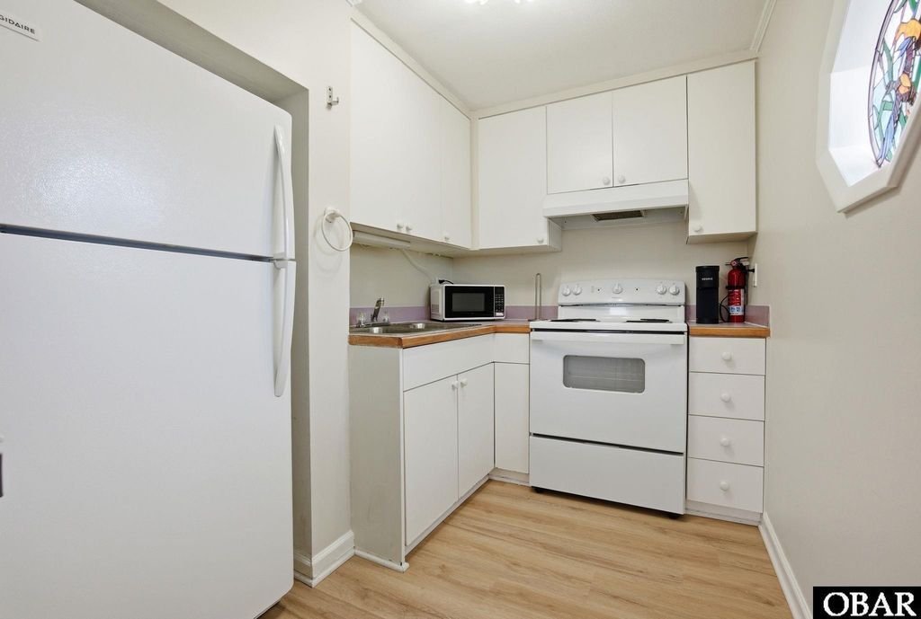 Image 9 of property listing at 5613 S Virginia Dare Trail Unit V -, Nags Head, NC 27959
