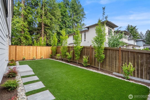 9909 Unit B NE 200th, Bothell, WA 98011