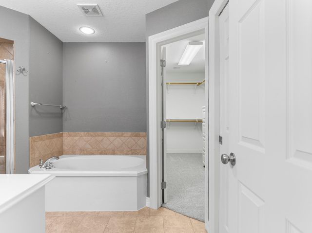 3221 El Camino Street, Bay City, TX 77414