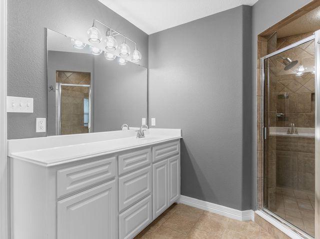 3221 El Camino Street, Bay City, TX 77414