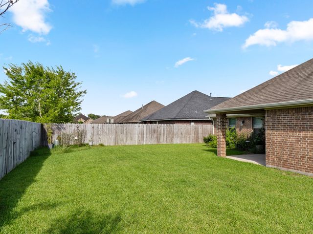 3221 El Camino Street, Bay City, TX 77414