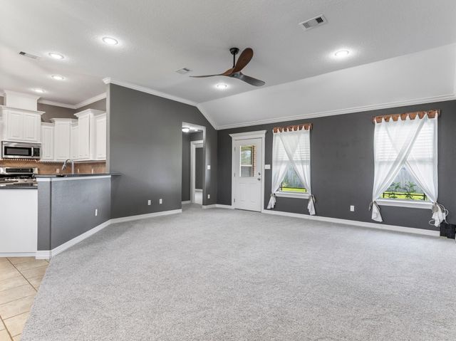 3221 El Camino Street, Bay City, TX 77414