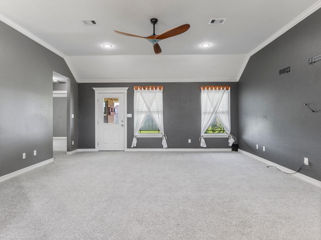 3221 El Camino Street, Bay City, TX 77414