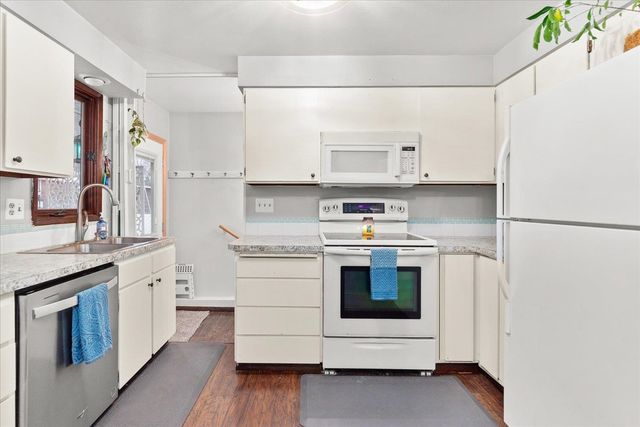 6024 N Wall St, Spokane, WA 99205