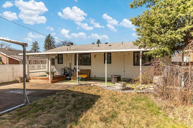 6024 N Wall St, Spokane, WA 99205