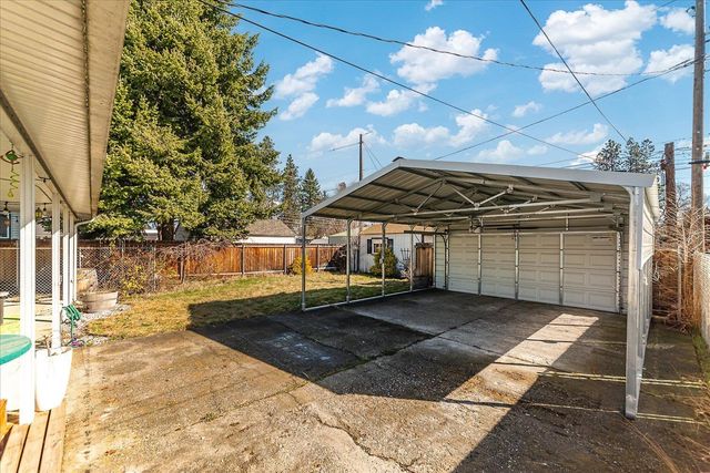 6024 N Wall St, Spokane, WA 99205