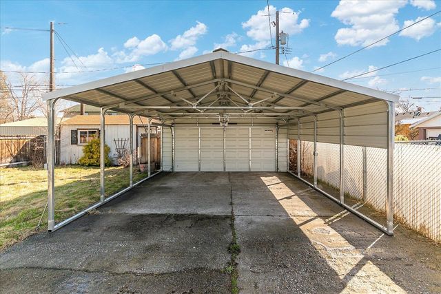 6024 N Wall St, Spokane, WA 99205