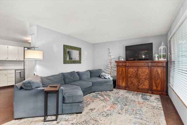 6024 N Wall St, Spokane, WA 99205