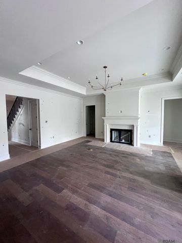 8718 Brentwood Park Ave, Baton Rouge, LA 70809