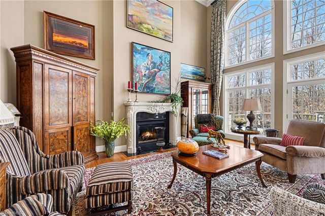 4620 Cherryhill Lane, Winston-salem, NC 27106