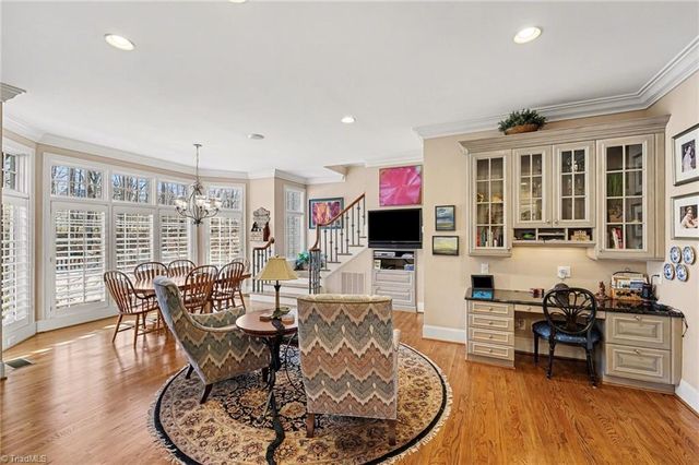 4620 Cherryhill Lane, Winston-salem, NC 27106