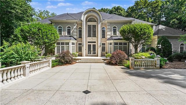 4620 Cherryhill Lane, Winston-salem, NC 27106