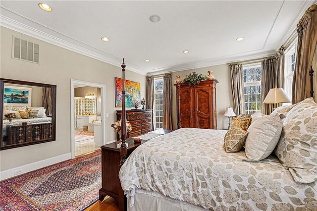 4620 Cherryhill Lane, Winston-salem, NC 27106